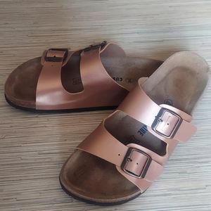 CUSHIONAIRE footbed sandals